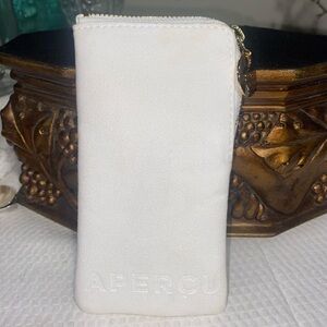 Apercu Sunglasses/eyeglass case Cream White